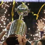 Troféu da Libertadores é renovado e ganha espaço para os próximos oito campeões